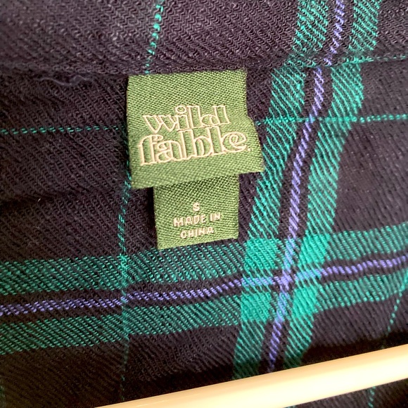 Wild Fable Cropped Button Up - Picture 4 of 5